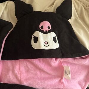 Kuromi HotTopic Beanie w Hand Pocket